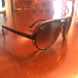 Ray-Ban Accessories - Ray-Ban Cats 5000 Classic Sunglasses Ray-Ban Accessories - Ray-Ban Cats 5000 Classic Sunglasses